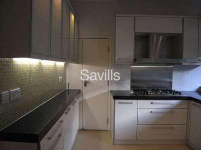 Town house · For sale · 5 bedrooms